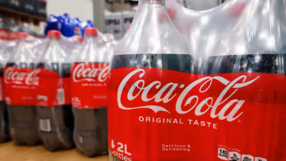 https://stocktwits.com/news-articles/markets/equity/coca-cola-raises-fy-2026-outlook-ceo-cites-sustained-momentum-after-q3-earnings-beat/cZUeJfIRBCO