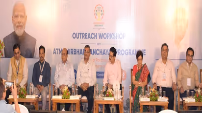 One-day state-level outreach workshop on ‘Atmanirbhar Panchayat’ programme concludes in Gandhinagar (Photo/CMO)