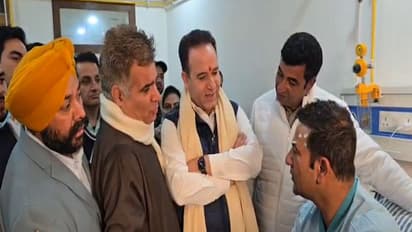 BJP leaders Ravinder Raina and Sunil Sharma meets injured of Nowgam blast (Photo/ANI)