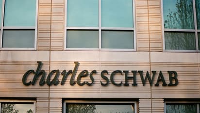 Charles Schwab Stock Surges Pre-Market On Significant Jump In Net Income: Retail’s Unconvinced