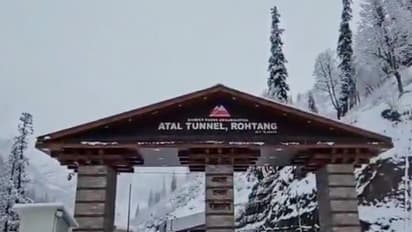 Atal Tunnel in Rohtang witnessed fresh snowfall (Photo/Manali Police)