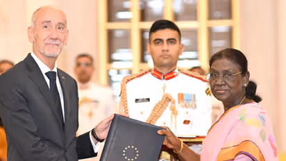 President Droupadi Murmu receives credentials from European Union Ambassador to India Jean-Eric Paquet at Rashtrapati Bhavan. (Photo: X/@EUAmbIndia)