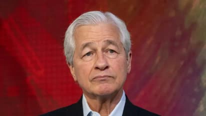 Jamie Dimon Sees S&P 500 Earnings Estimates Contract As Trump Tariffs Force Companies To Withdraw Guidance