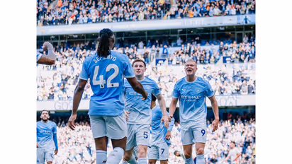 Manchester City players celebrate. (Photo: @ManCity X)