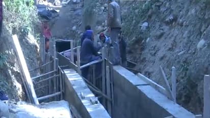 Irrigation dept restores flood-damaged canals in Rajouri (Photo/ANI)