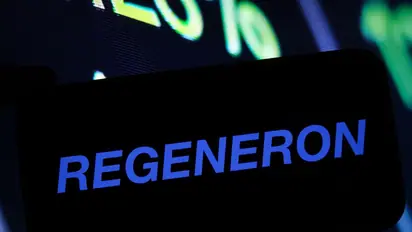 Regeneron Stock Down 30% Over Past 6 Months: Leerink Sees Buying Opportunity, Retail's On The Same Page