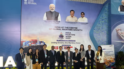Singapore delegation at India Maritime week (Photo:X/@SGinIndia)