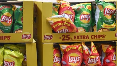 Simply Good Foods Stock Rises On Morgan Stanley’s ‘Equal Weight’ Stance: Retail Stays Cautious