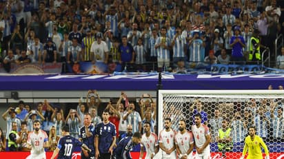 Soccer Football - FIFA World Cup 2026 - Group J - Jordan v Argentina - Dallas Stadium, Arlington, Texas, U.S. - June 27, 2026 Argentina's Lionel Messi scores their third goal from a free kick (Photo: REUTERS/Kai Pfaffenbach)