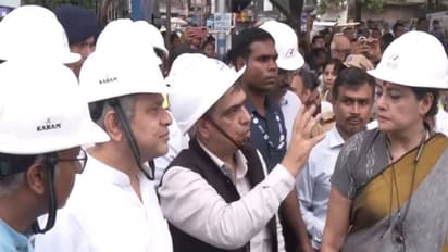 Union Railway Minister Ashwini Vaishnaw inspects the previously stalled 62-metre viaduct gap on the Kolkata Metro's Orange Line at Chingrighata metro point (Photo/ANI)