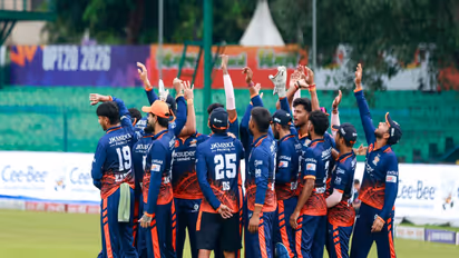 Kashi Rudras team players (Photo: UP T20 League)