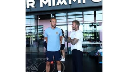 Harry Kane (L) and David Beckham (R). (Photo: X/@England)