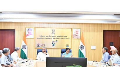 Union Environment Minister Bhupender Yadav with Delhi Chief Minister Rekha Gupta (Photo/Ministry of Environment)