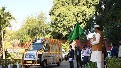 MP CM Mohan Yadav is flagging off mobile forensic van from police headquarters in Bhopal (Photo/CMO)