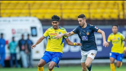 Inter Kashi and Kerala Blasters in action. (Photo: ISL)