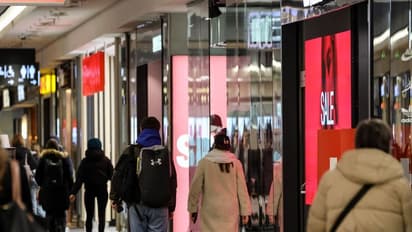 VF Corp Stock Rises Ahead of Q3 Earnings But Retail’s Cautious