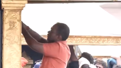 SIT conducts a scientific examination at the Sannidhanam (Photo/ANI)