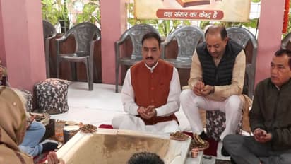 VHP holds Shanti Yagna at Kalka Ji’s Arya Samaj Mandir (Photo/ANI)