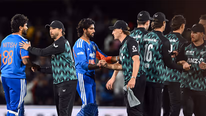 India's Nitish Kumar Reddy and Tilak Varma shake hands with New Zealand players. (Photo/ANI)