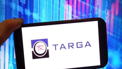 Targa Reports Record Q4 Adjusted Operating Profit, But Revenue Falls Short Of Street Expectations: Retail Gets More Bearish