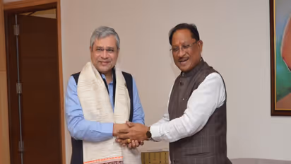 Chhattisgarh CM Vishnu Deo Sai meets Railway Minister Ashwini Vaishnaw (Photo/CMO)