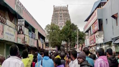Devotees arrive at Arunachaleshvara Temple for 10th day of Karthigai Deepam festival. (Photo/ANI)
