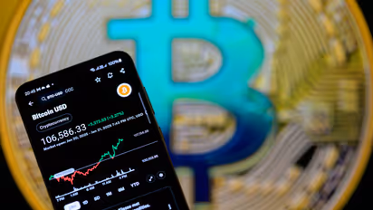 https://stocktwits.com/news-articles/markets/cryptocurrency/peter-schiff-warns-quantum-hack-could-make-him-short-everything-on-bitcoin-sees-600-k-cycle-top/cZMggxkRBOx