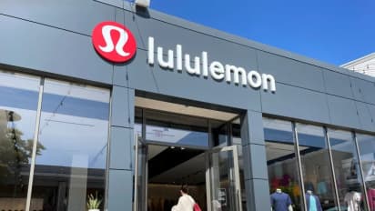 Lululemon Stock Records Worst Drop In A Year After Analysts Lower Price Targets On Weak Outlook: Retail Investors Bearish