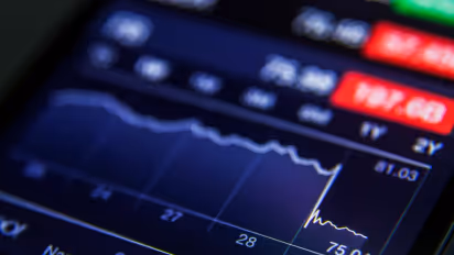 https://stocktwits.com/news-articles/markets/equity/s-and-p-500-nasdaq-end-lower-as-investors-take-breather-from-ai-and-chips-aapl-asts-apld-rivn-zvra-in-focus/cZ0UqXaR7RY