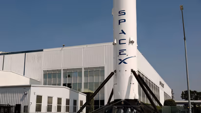 https://stocktwits.com/news-articles/markets/equity/spcx-musk-falcon-wind-down-starship-rare-sell-call-downside/cZYKd6aRJne