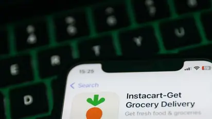 Instacart Stock Slumps After-Market Following Q4 Revenue Miss: Retail Sentiment Sours