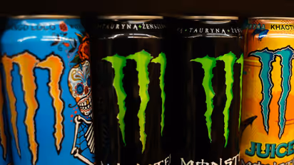 https://stocktwits.com/news-articles/markets/equity/monster-run-this-consumer-stock-turned-1-000-into-1-m-over-22-years/cZYkj7GRJ8L