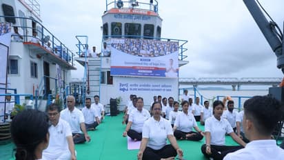 IWAI marks Yoga Day on Brahmaputra (Photo/IWAI )