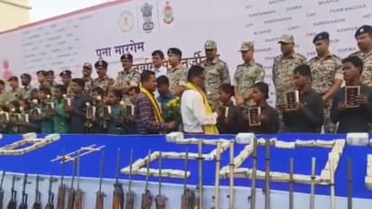 Naxals surrender in Bijapur (Photo/ANI)