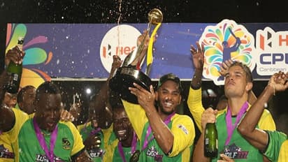 Jamaica Tallawahs lifting Caribbean Premier League 2022 trophy (Photo/CPL)