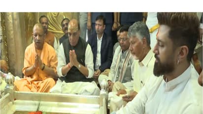 Rajnath Singh, Yogi Adityanath, Chandrababu Naidu, Chirag Paswan offer prayers at Kashi Vishwanath Temple on PM Modi's birthday (Photo/ANI)