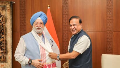 Assam CM Himanta Biswa Sarma met Union Minister for Petroleum and Natural Gas Hardeep Singh Puri (Photo/X@himantabiswa)