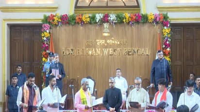 35 ministers took oath at Lok Bhawan (Photo/ANI)