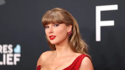 https://stocktwits.com/news-articles/markets/equity/amc-entertainment-stock-is-rising-today-and-theres-a-taylor-swift-angle/chD39fTR3T1