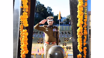 Himachal Pradesh police pays tribute to martyrs (Photo/Himachal govt)
