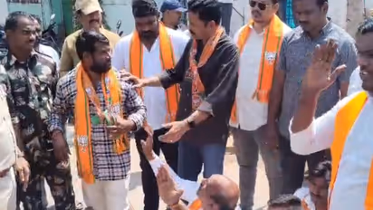 BJP leaders protest againt Lok Sabha LoP Rahul Gandhi (Photo/ANI)