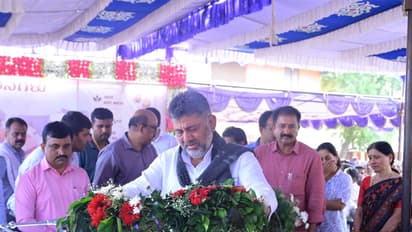 Karnataka Deputy CM DK Shivakumar pays condolences to late Karnataka Minister D Sudhakar (Photo X/@DKShivakumar)