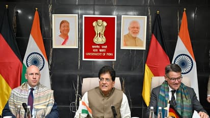 Union Commerce and Industry Minister Piyush Goyal with visiting delegation (Photo/X/@PiyushGoyal)