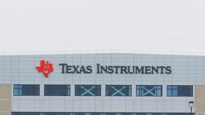 Texas Instruments Stock Slips Pre-Market As Weak Profit Guidance Dents Market Optimism: Retail Sentiment Stays Bullish