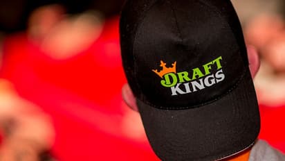 https://stocktwits.com/news-articles/markets/equity/why-is-draft-kings-stock-surging-today/cL2tsbdRERQ