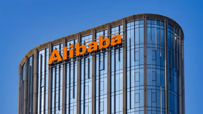https://stocktwits.com/news-articles/markets/equity/jack-ma-buys-alibaba-shares-77-million-10-billion-share-sale/cZYkNStRJ8Z