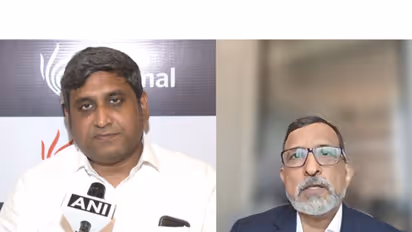 Debopam Chaudhuri, Chief Economist, Piramal Group, and DK Joshi, Chief Economist, Crisil (Photo/ANI)