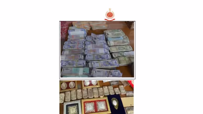 Jewellery and cash seized by ED (Photo/X/@dir_ed)