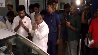 Tamil Nadu Ministers receive the group of 21 rescued pilgrims at Chennai Airport (Photo/ANI)