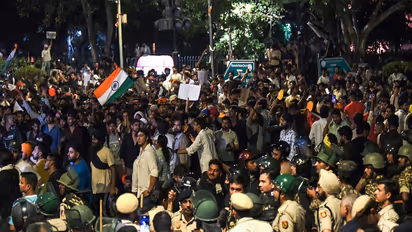 Hundreds of students protest at Jantar Mantar (Photo/ANI)
